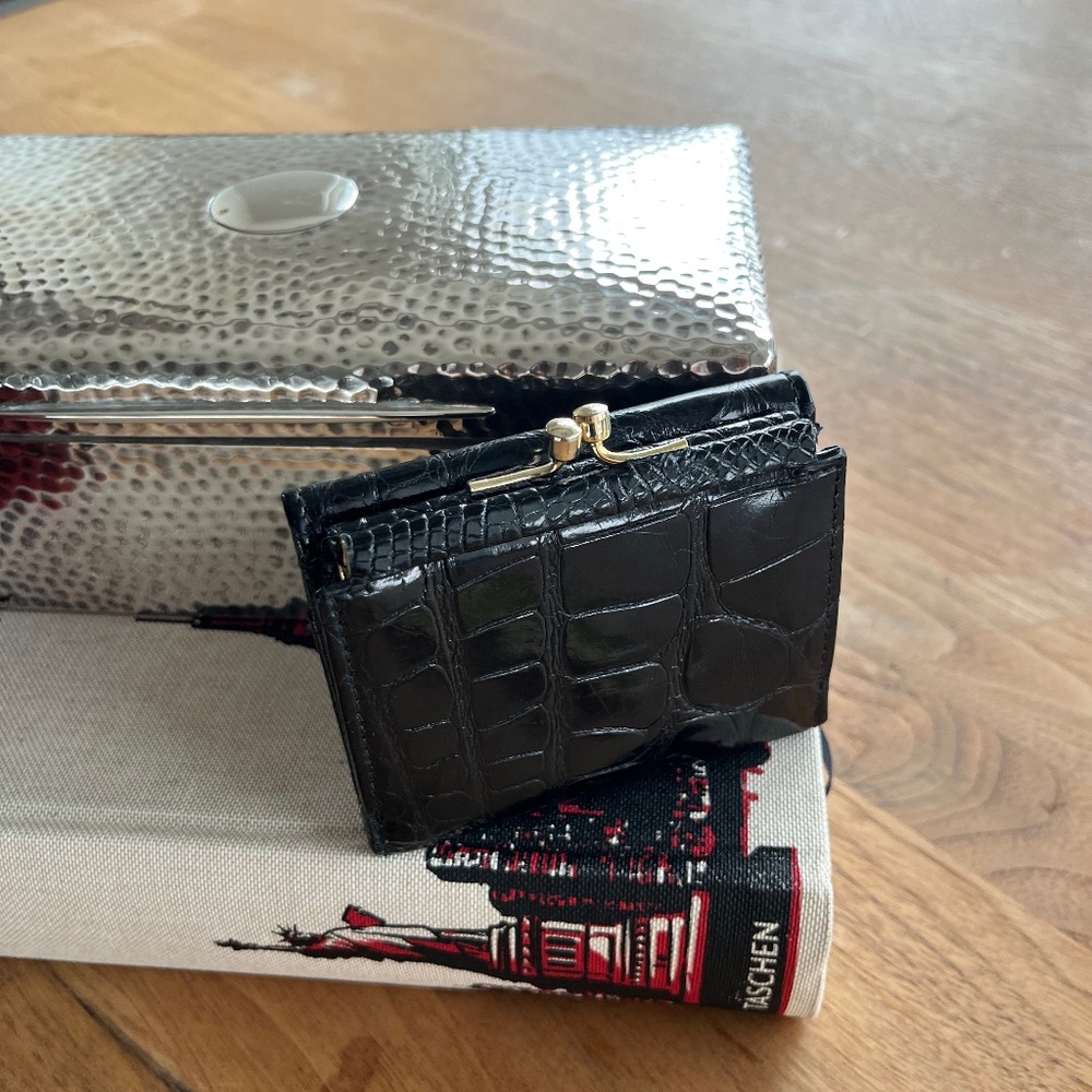 Black Alligator Skin Frame Wallet - Timeless Italian Luxury